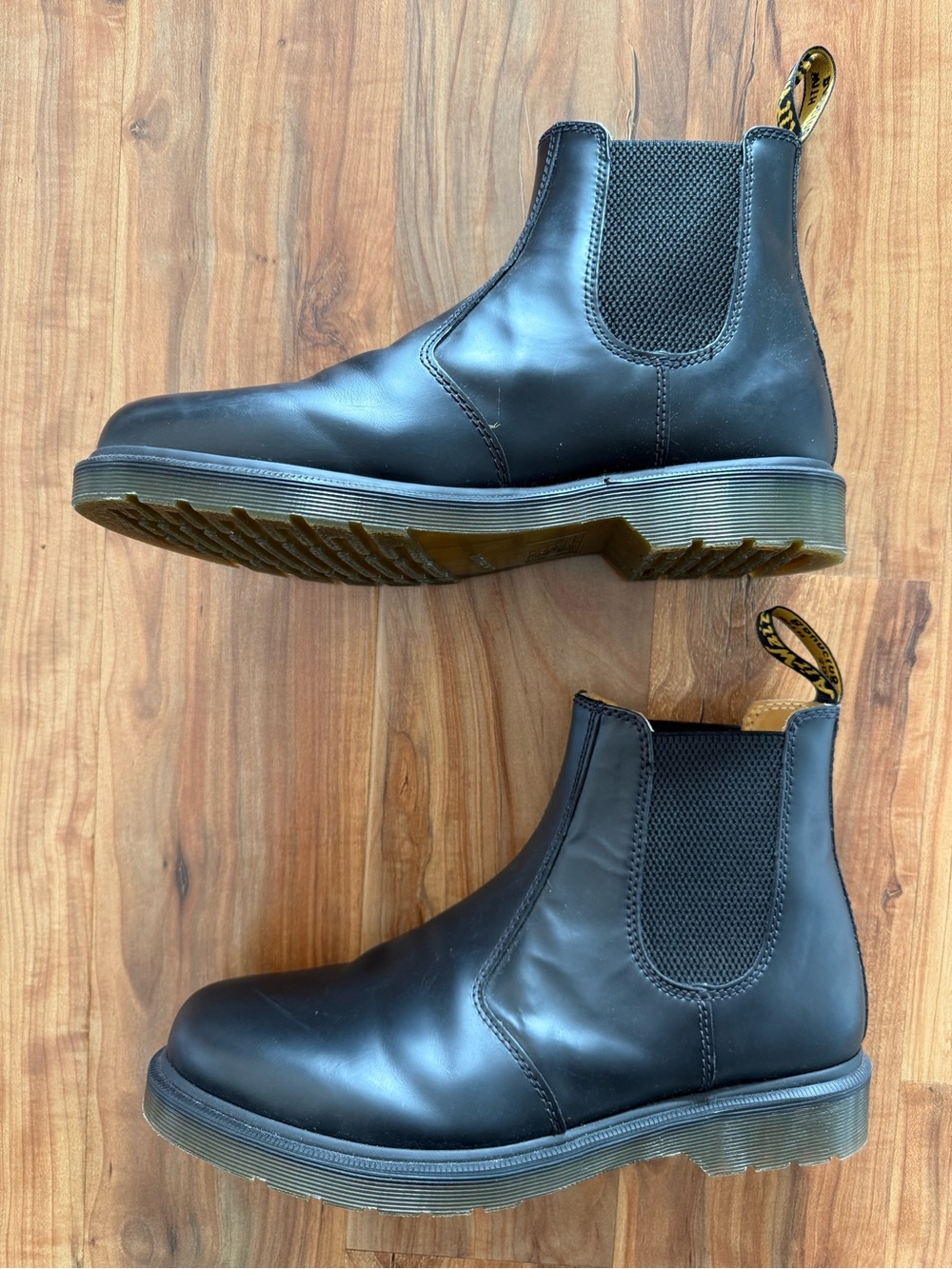 Black Chelsea Boots – Dr. Martens size 11 - Picture 3 of 4